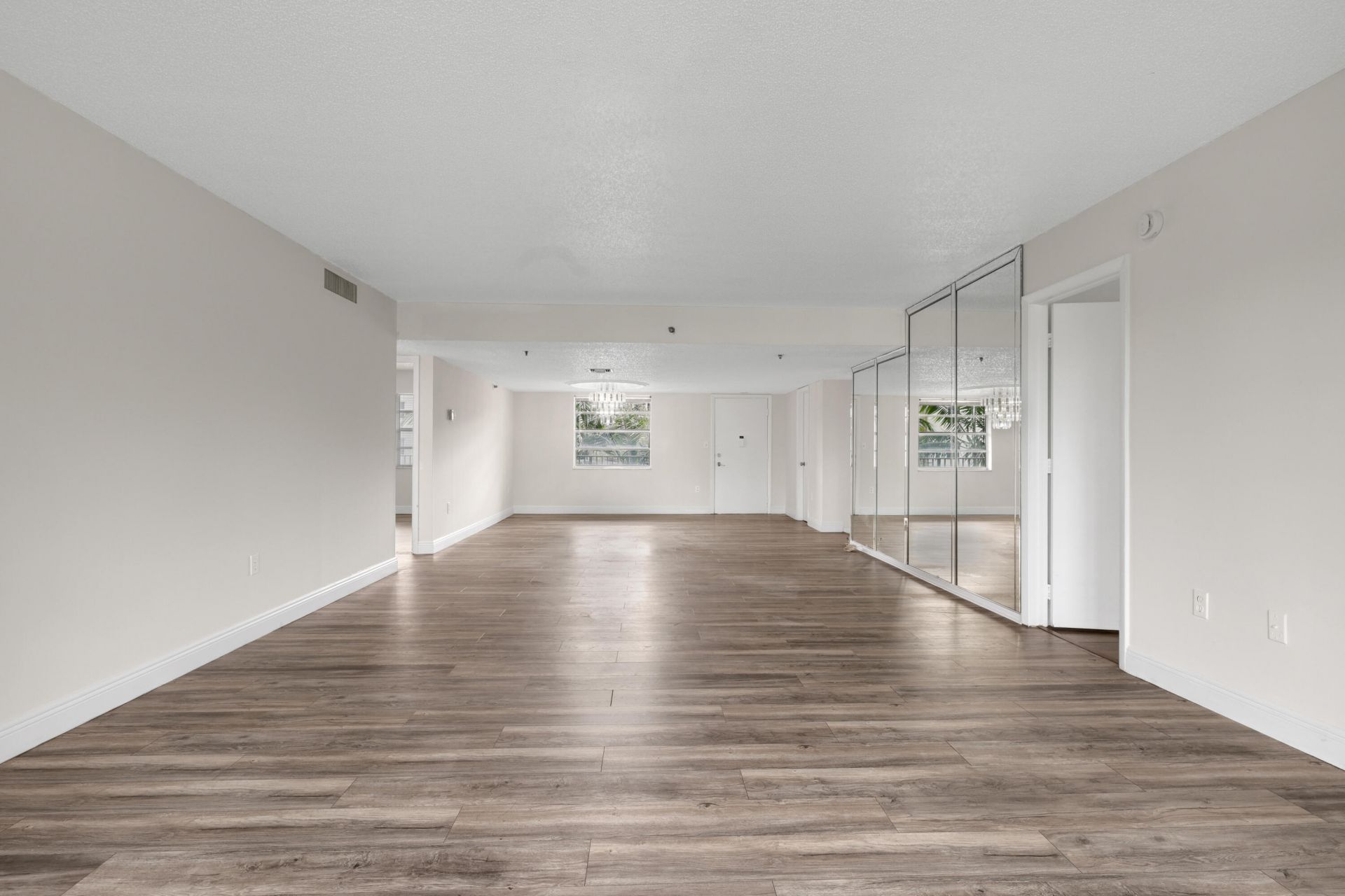 3940 Inverrary Boulevard, Unit 404-A, Lauderhill, FL 33319 Photo