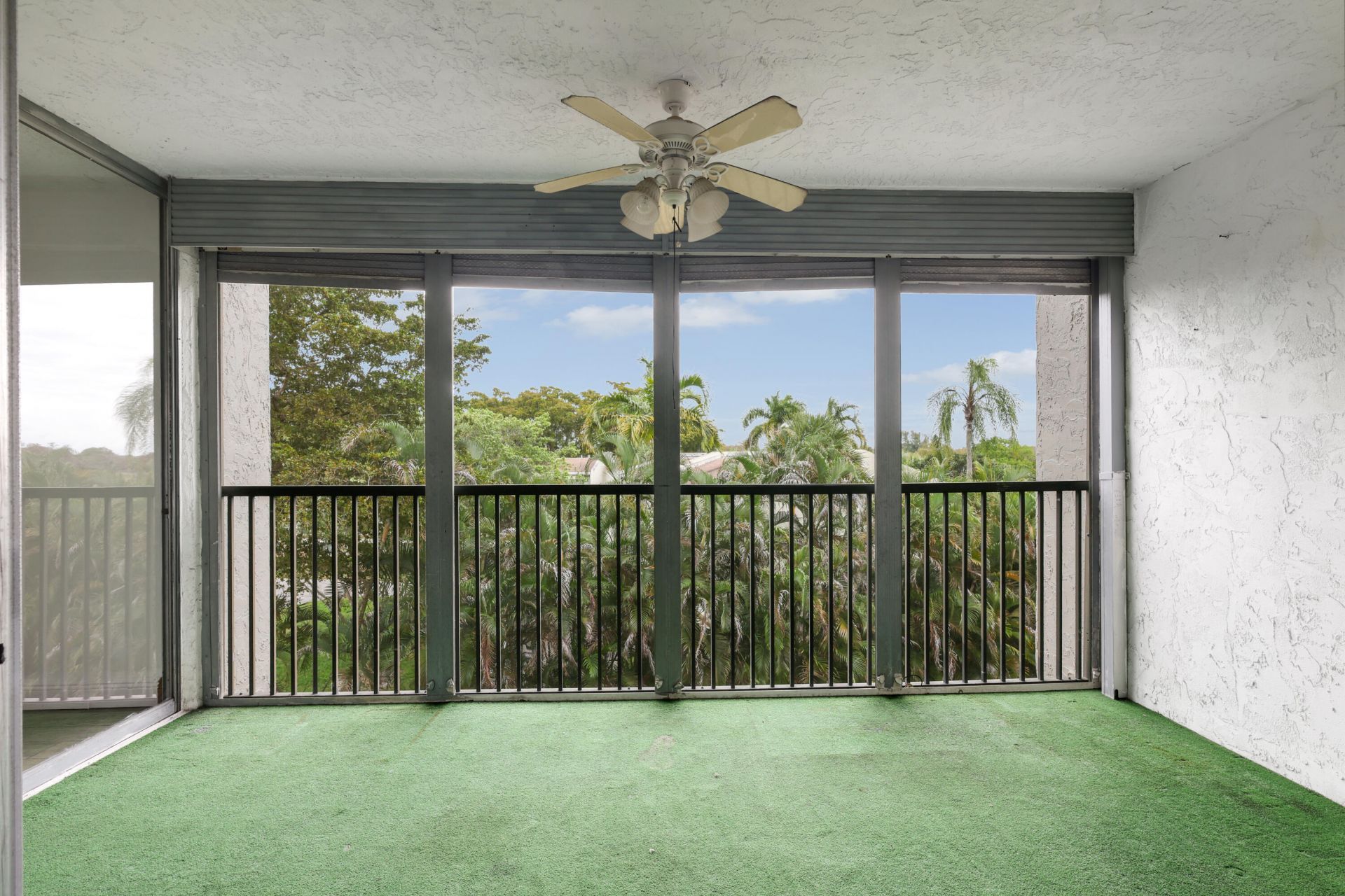 3940 Inverrary Boulevard, Unit 404-A, Lauderhill, FL 33319 Photo