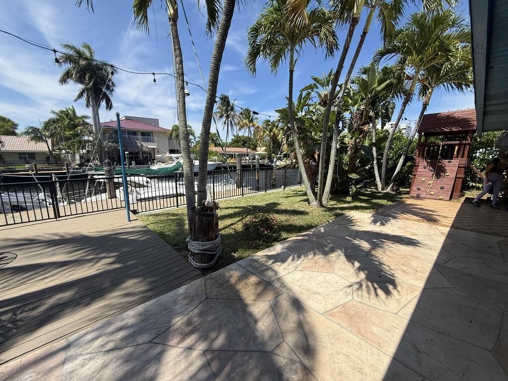 11 Sunset Lane, Lauderdale by the Sea, FL 33062 Photo