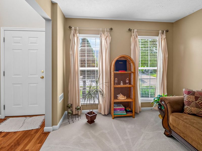 6243 Castle Oak Drive, Florence, KY 41042 Photo 3