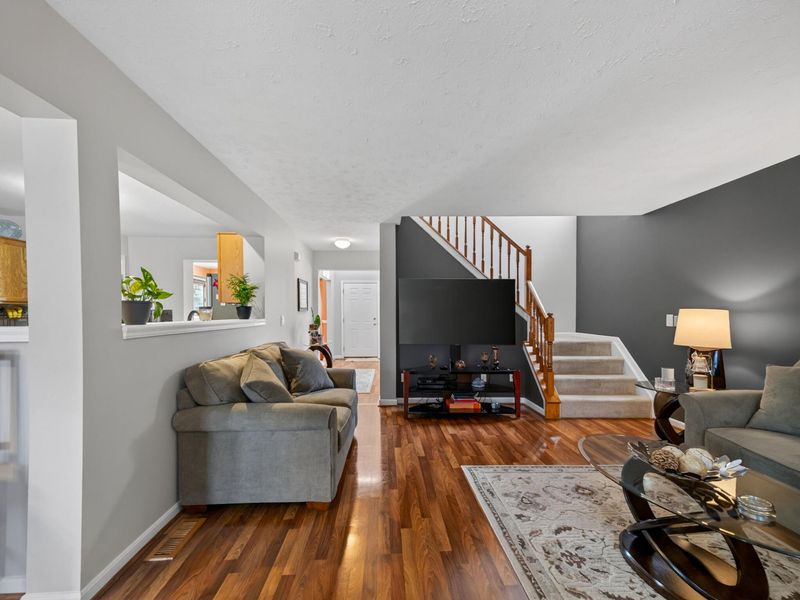 6243 Castle Oak Drive, Florence, KY 41042 Photo 5