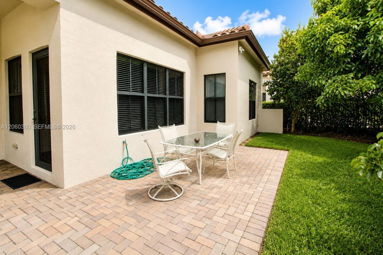 8514 NW 37th Ct , Cooper City, FL 33024 Photo