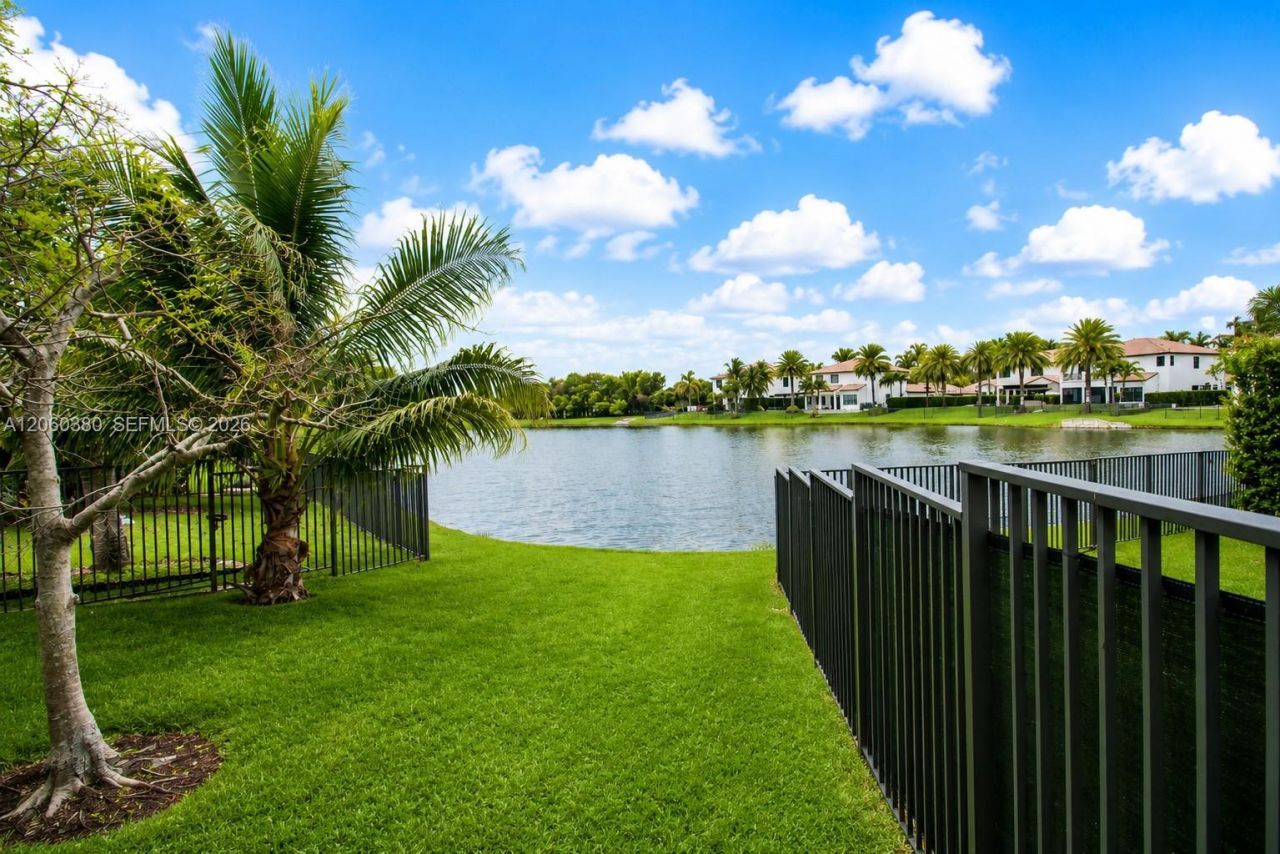 8514 NW 37th Ct , Cooper City, FL 33024 Photo