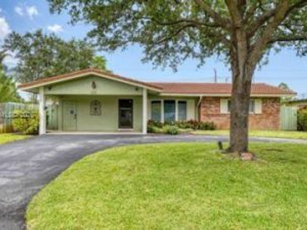 112 NE 10th Ave, Pompano Beach, FL 33060