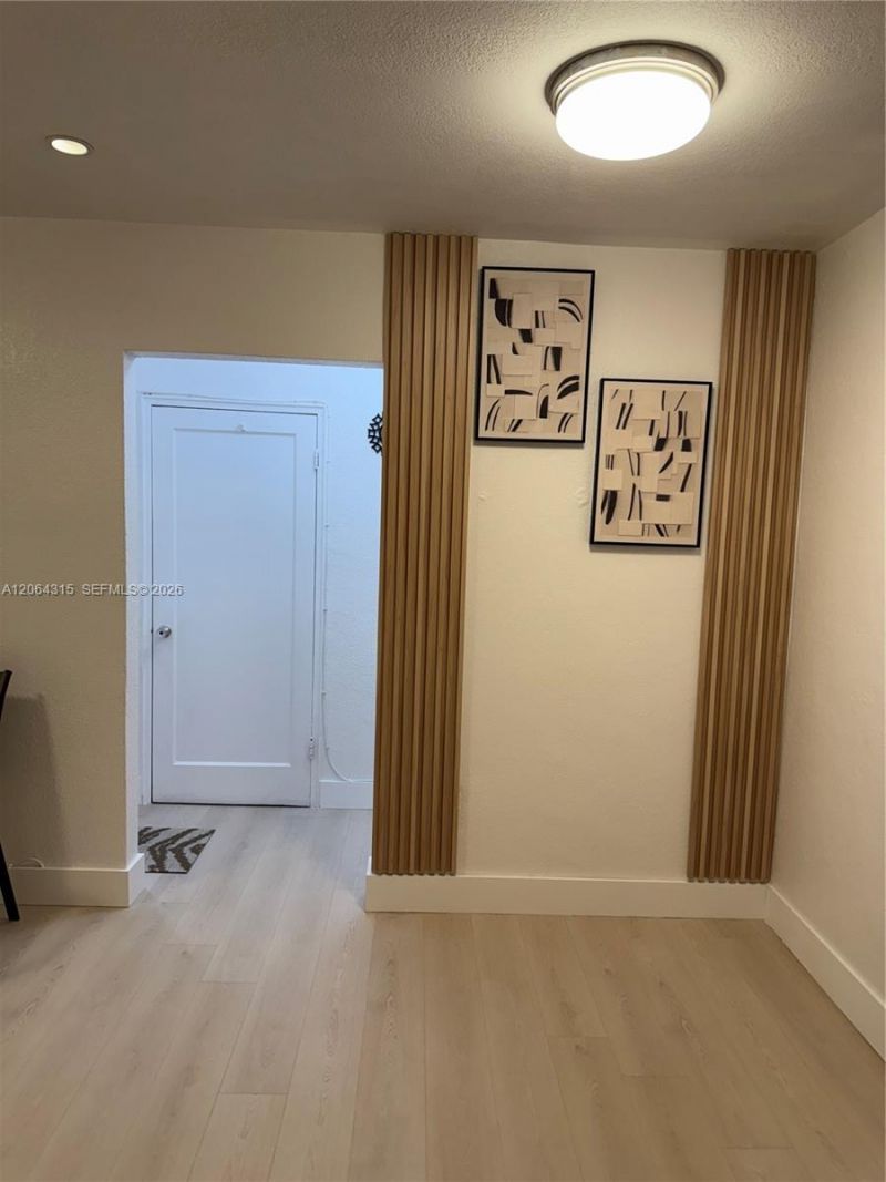 3660 SW 10th St, Unit 7A, Miami, FL 33135 Photo