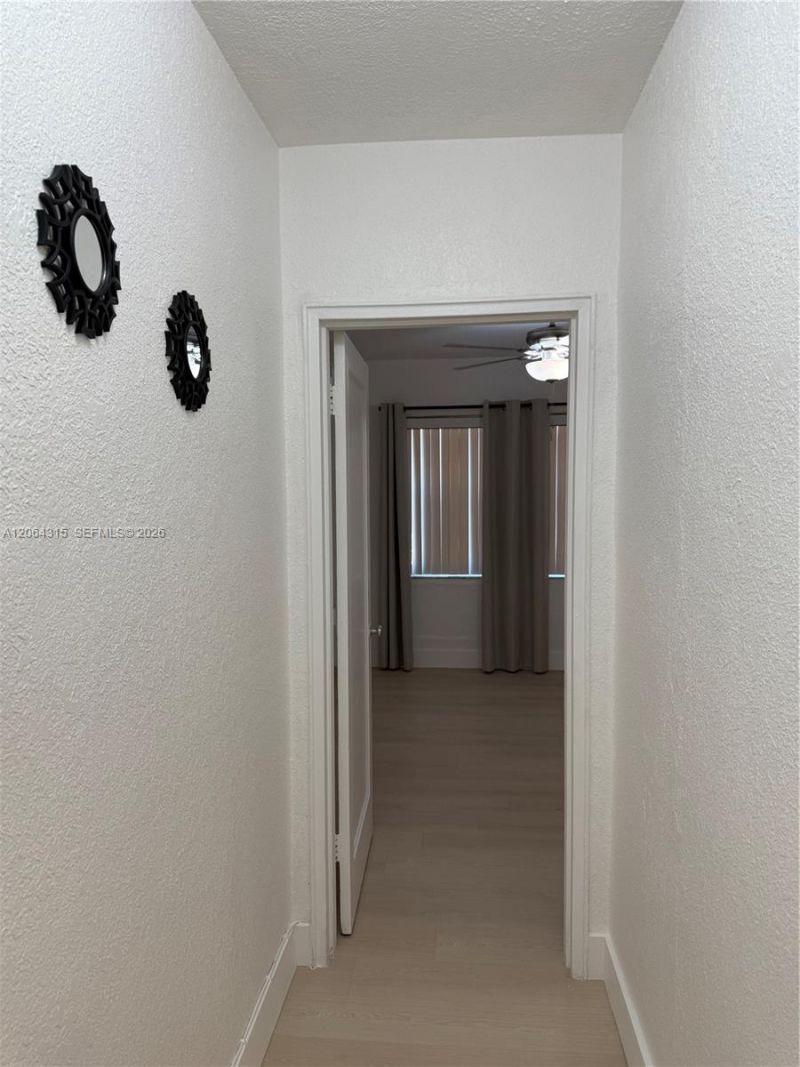 3660 SW 10th St, Unit 7A, Miami, FL 33135 Photo