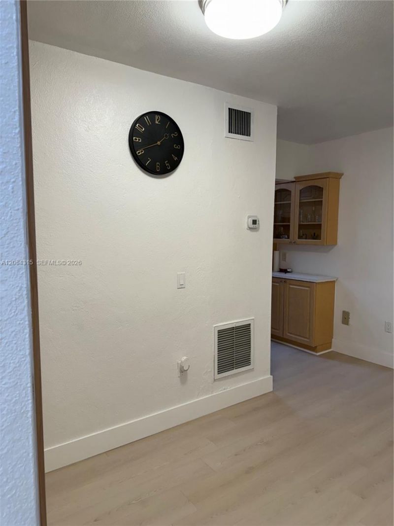 3660 SW 10th St, Unit 7A, Miami, FL 33135 Photo