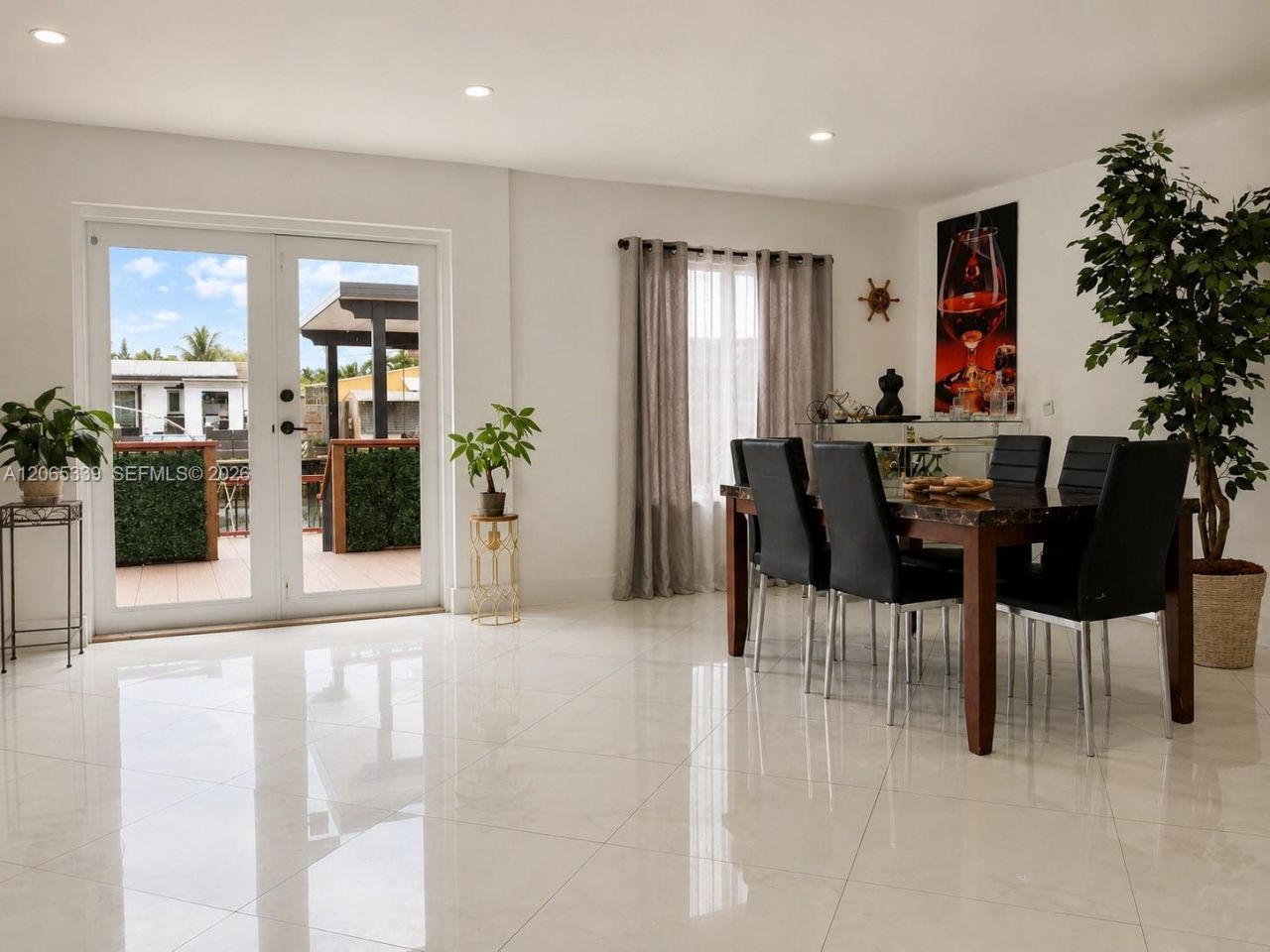 2642 Sheridan St, Hollywood, FL 33020 Photo