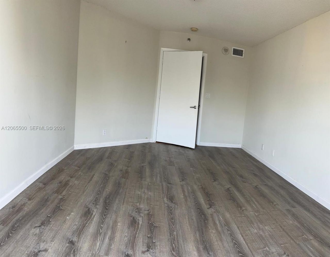 8911 Collins Ave , Unit 1103, Surfside, FL 33154 Photo