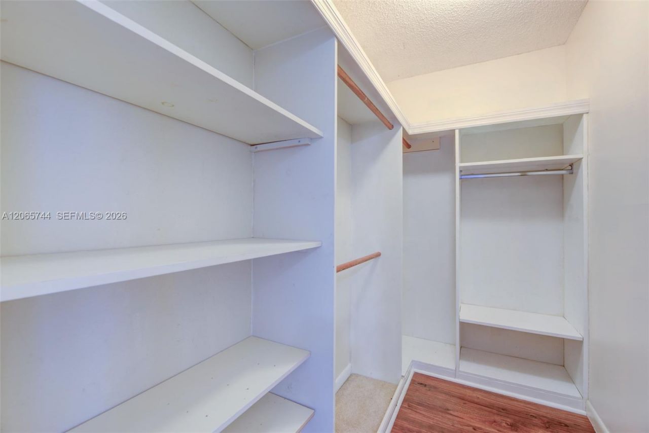9233 SW 8th St , Unit 208, Boca Raton, FL 33428 Photo
