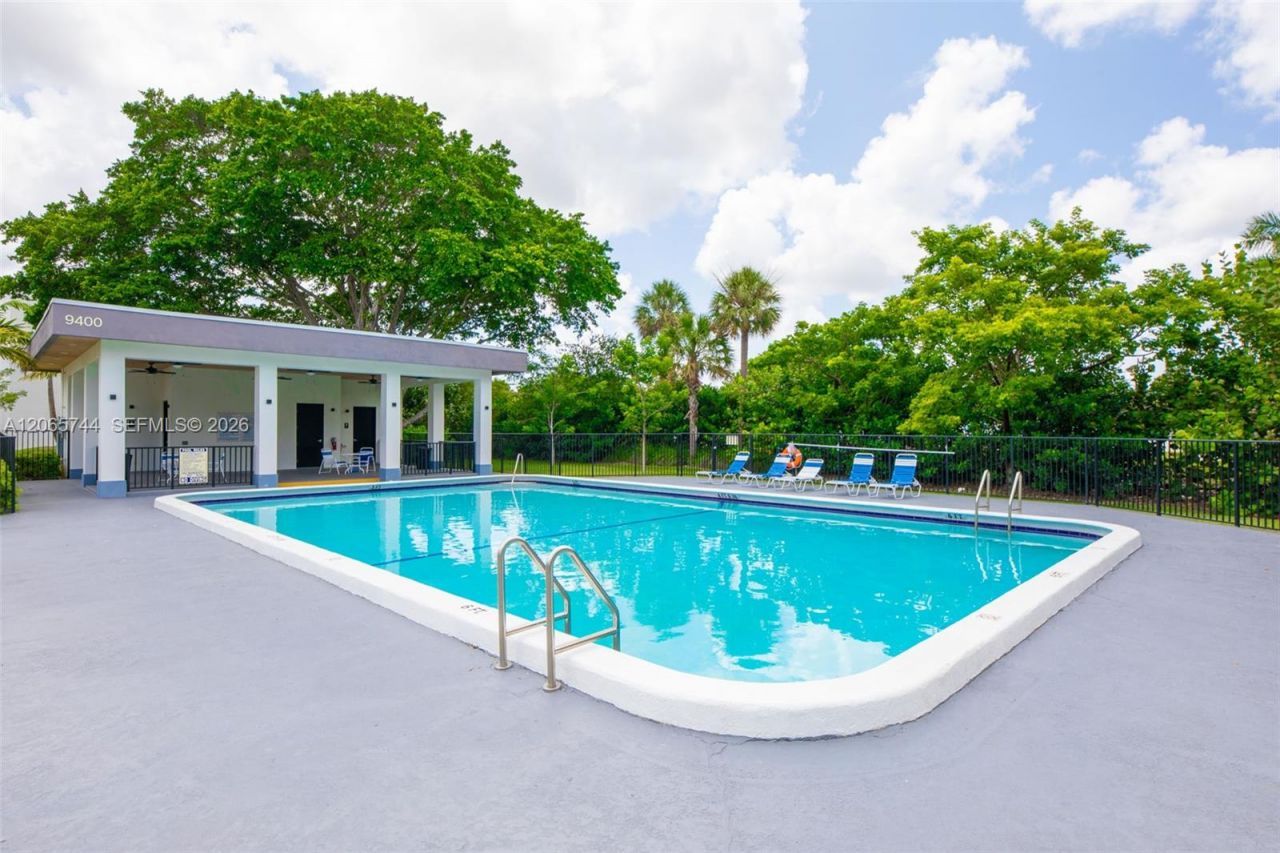 9233 SW 8th St , Unit 208, Boca Raton, FL 33428 Photo