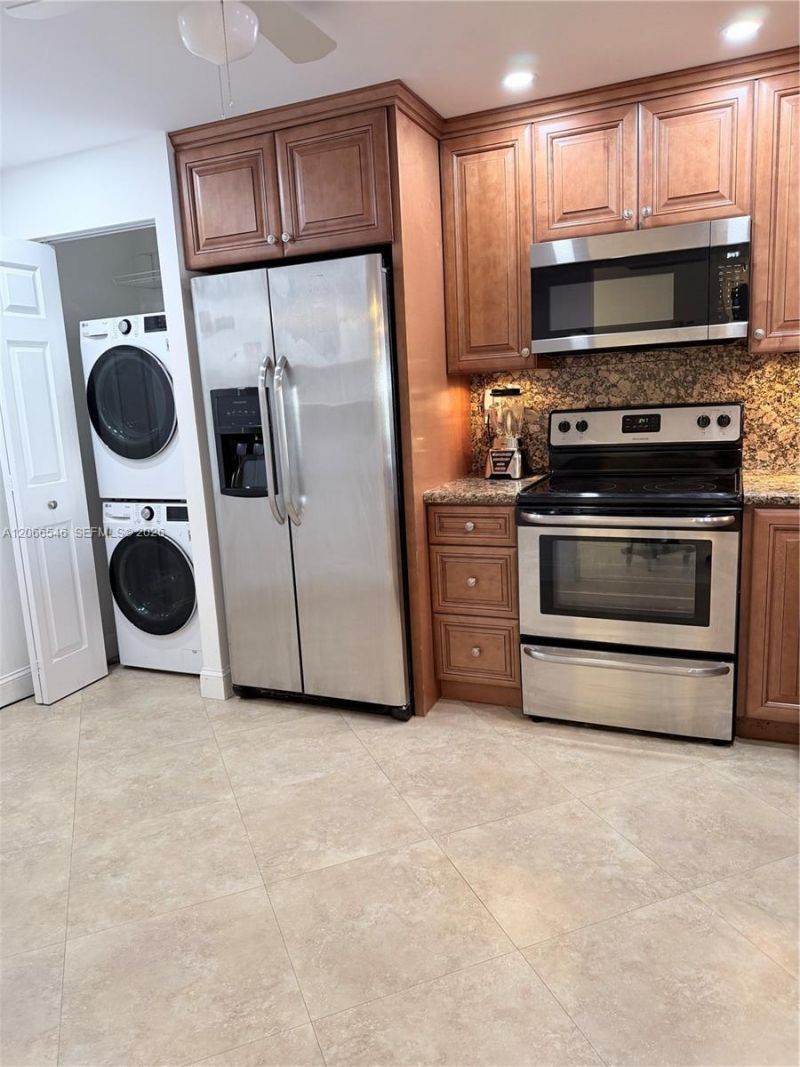 901 Colony Point Cir , Unit 111, Pembroke Pines, FL 33026 Photo
