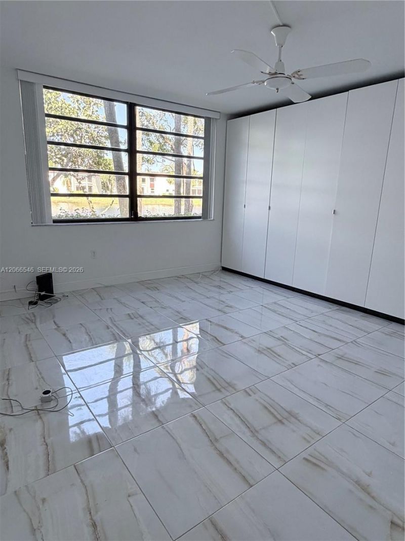 901 Colony Point Cir , Unit 111, Pembroke Pines, FL 33026 Photo