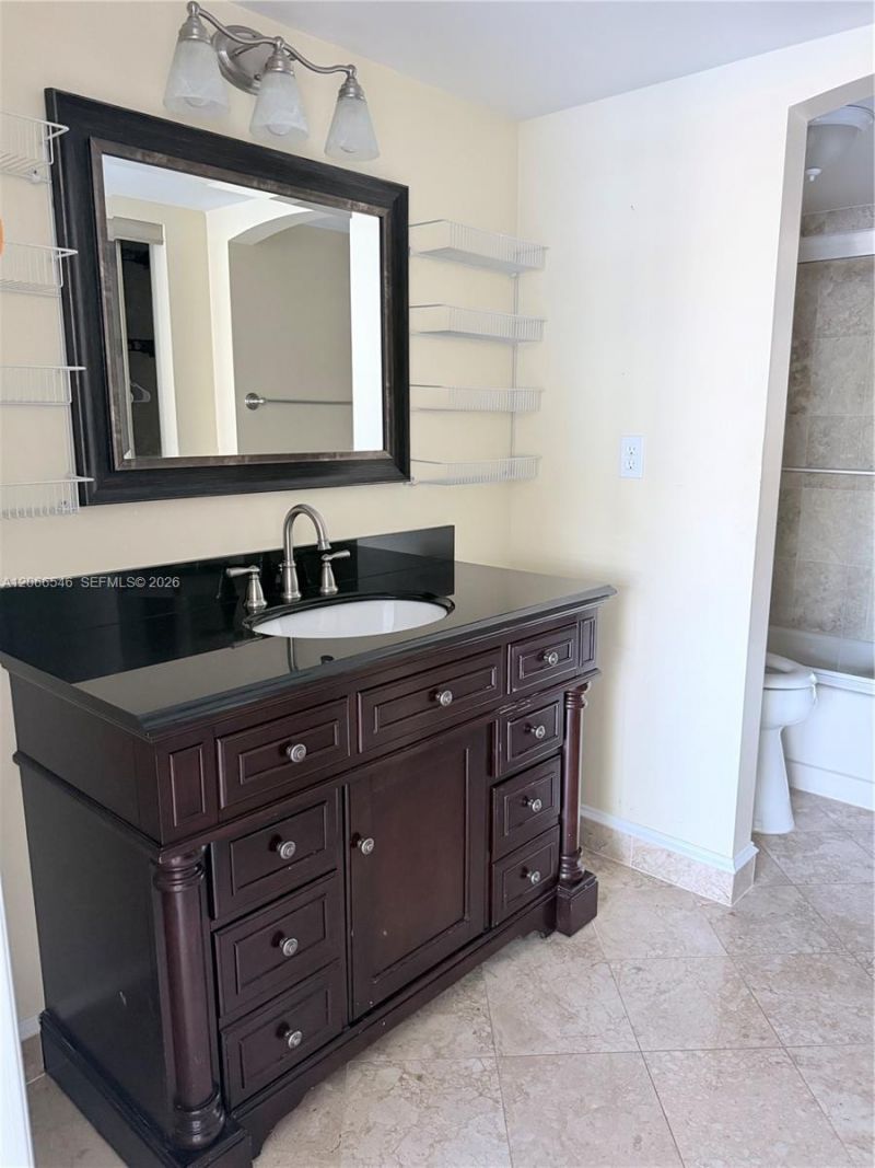 901 Colony Point Cir , Unit 111, Pembroke Pines, FL 33026 Photo