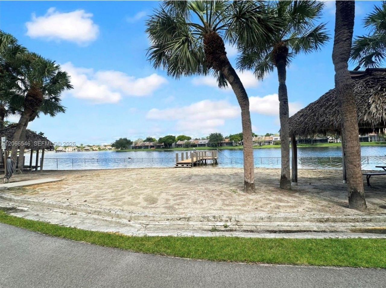901 Colony Point Cir , Unit 111, Pembroke Pines, FL 33026 Photo