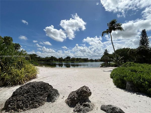 9702 Hammocks Blvd , Unit 203, Miami, FL 33196