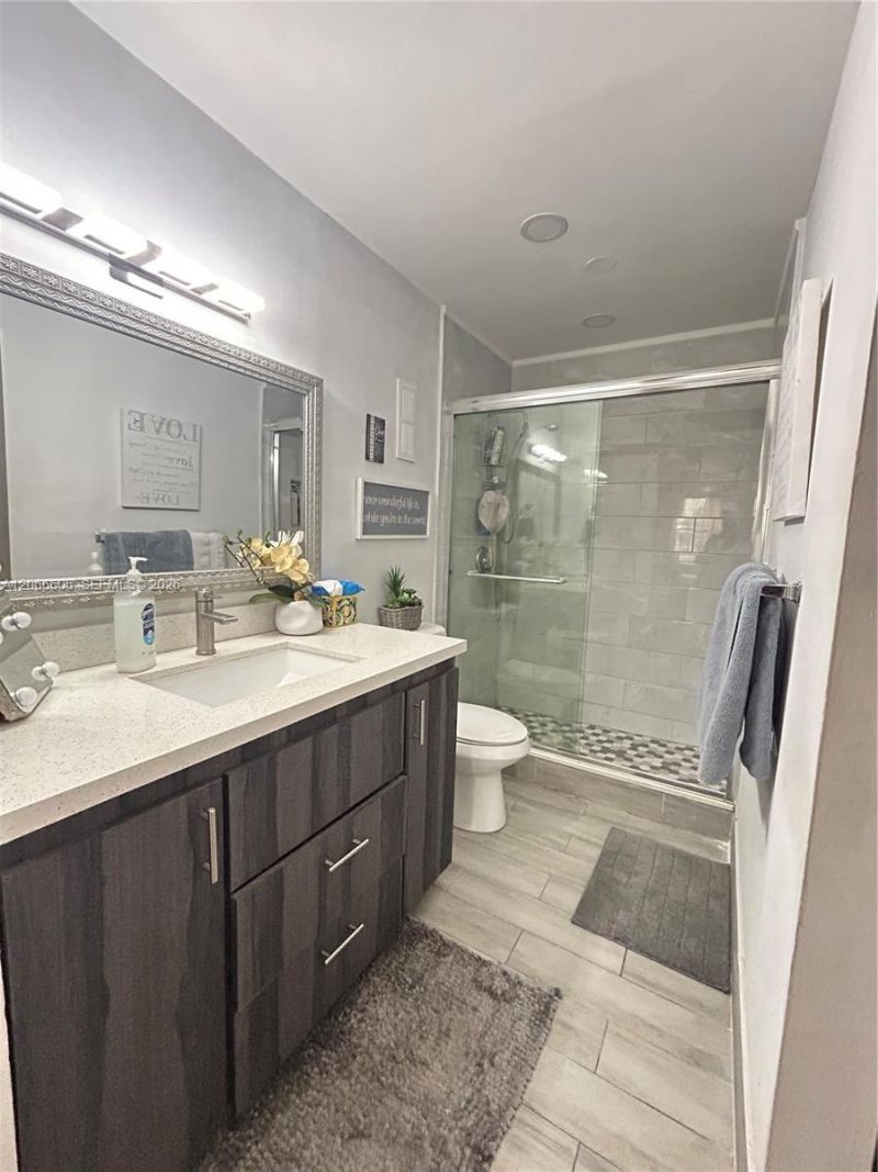 9702 Hammocks Blvd, Unit 203, Miami, FL 33196 Photo