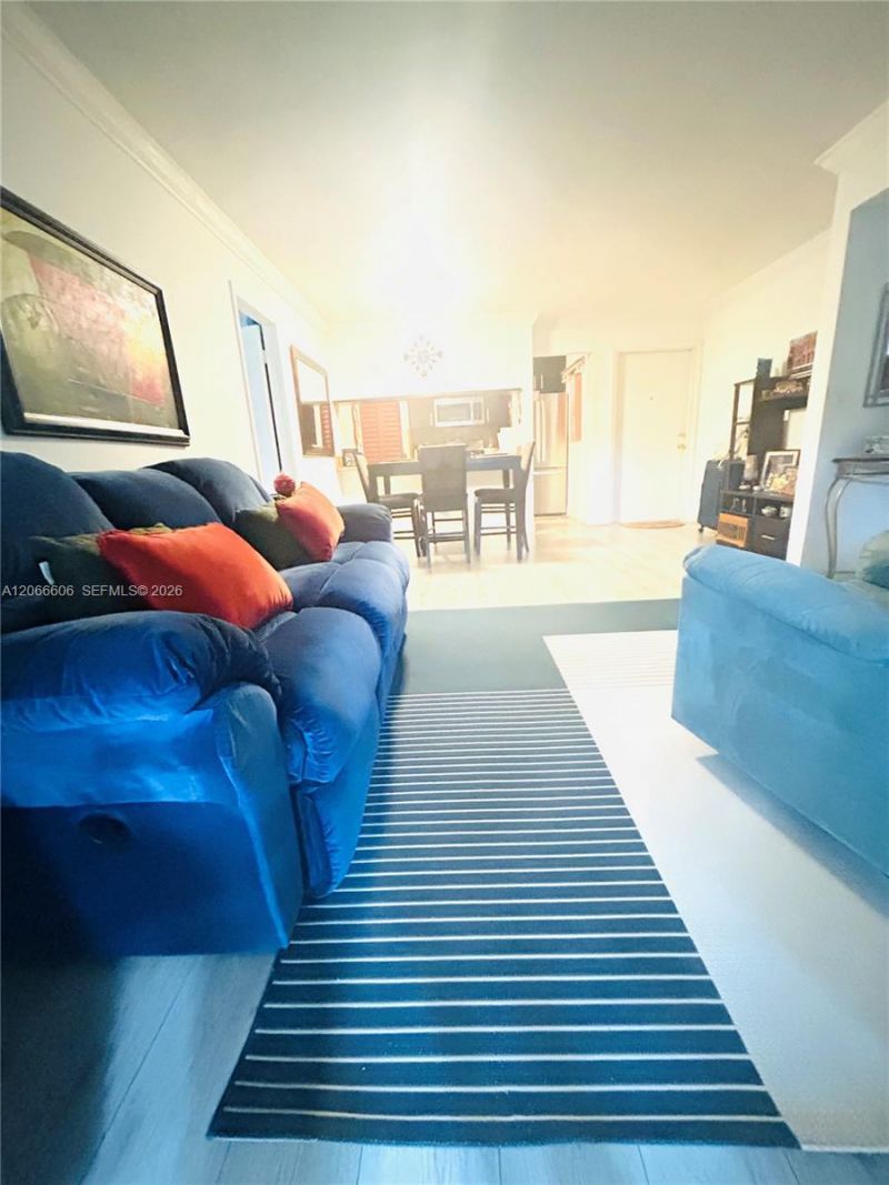 9702 Hammocks Blvd , Unit 203, Miami, FL 33196 Photo
