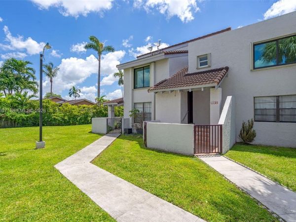 860 NW 106th Ave , Unit 3B3-5, Miami, FL 33172