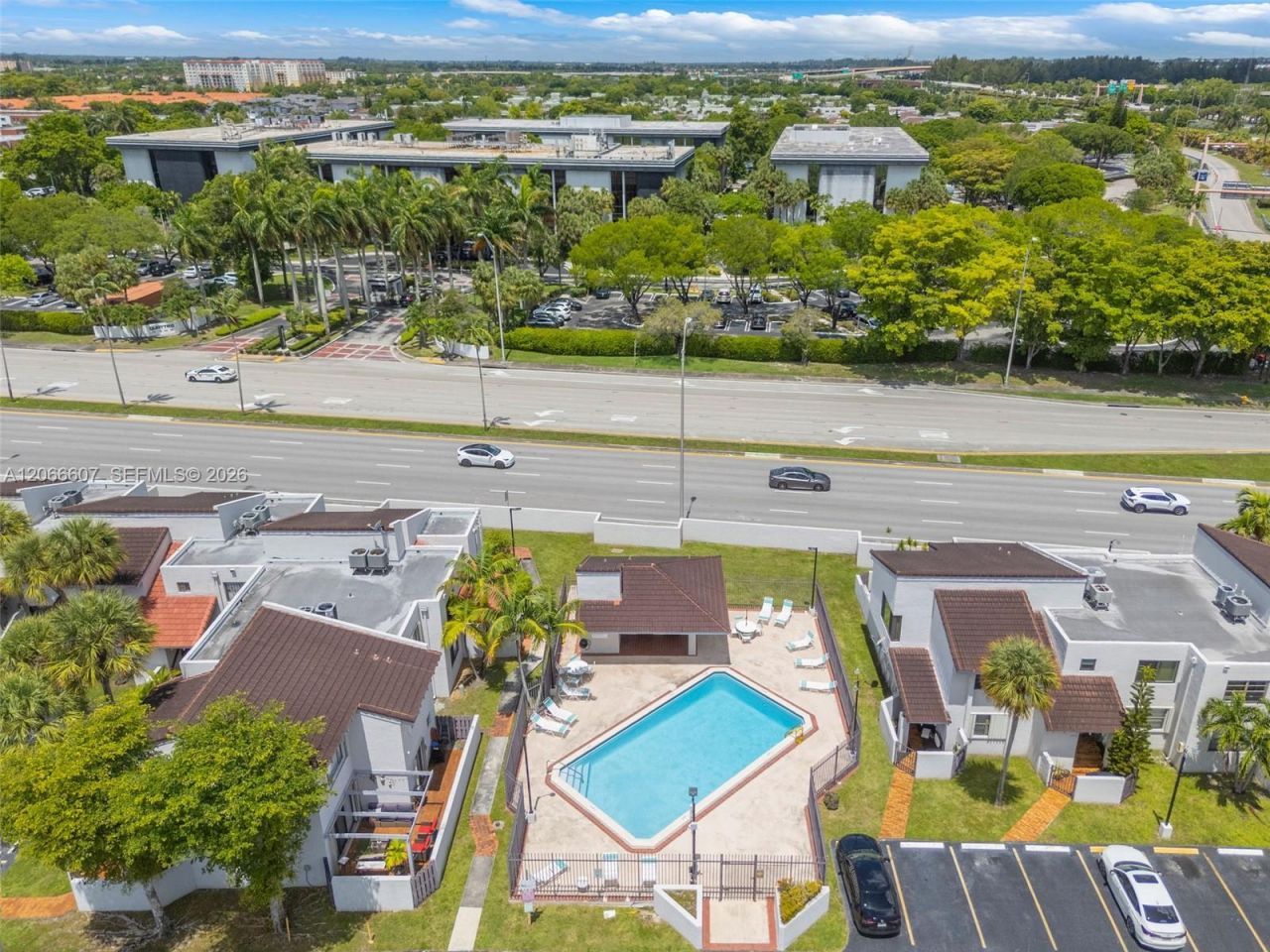 860 NW 106th Ave , Unit 3B3-5, Miami, FL 33172 Photo