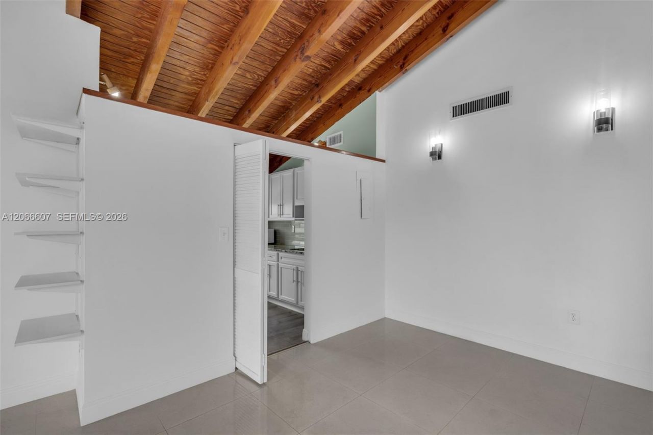 860 NW 106th Ave , Unit 3B3-5, Miami, FL 33172 Photo