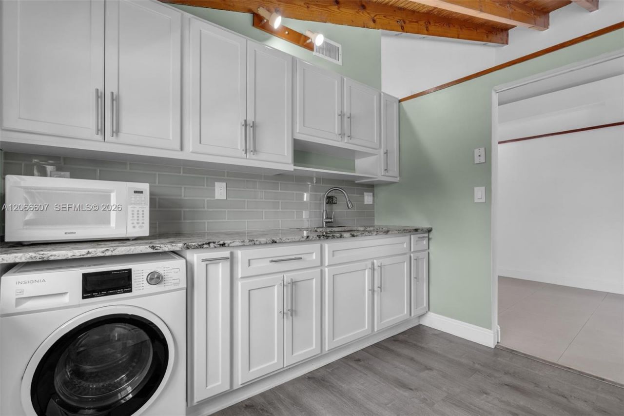 860 NW 106th Ave , Unit 3B3-5, Miami, FL 33172 Photo