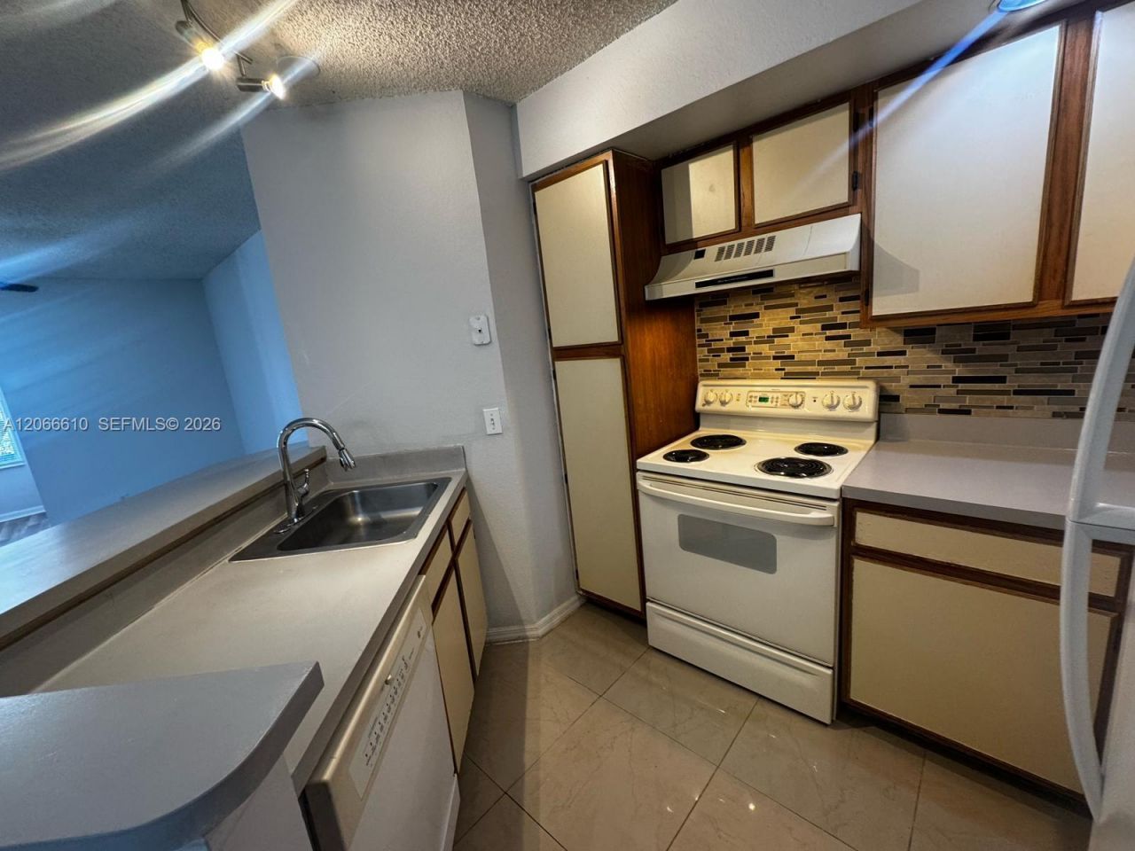 3360 N Pinewalk Dr N , Unit 1324, Margate, FL 33063 Photo