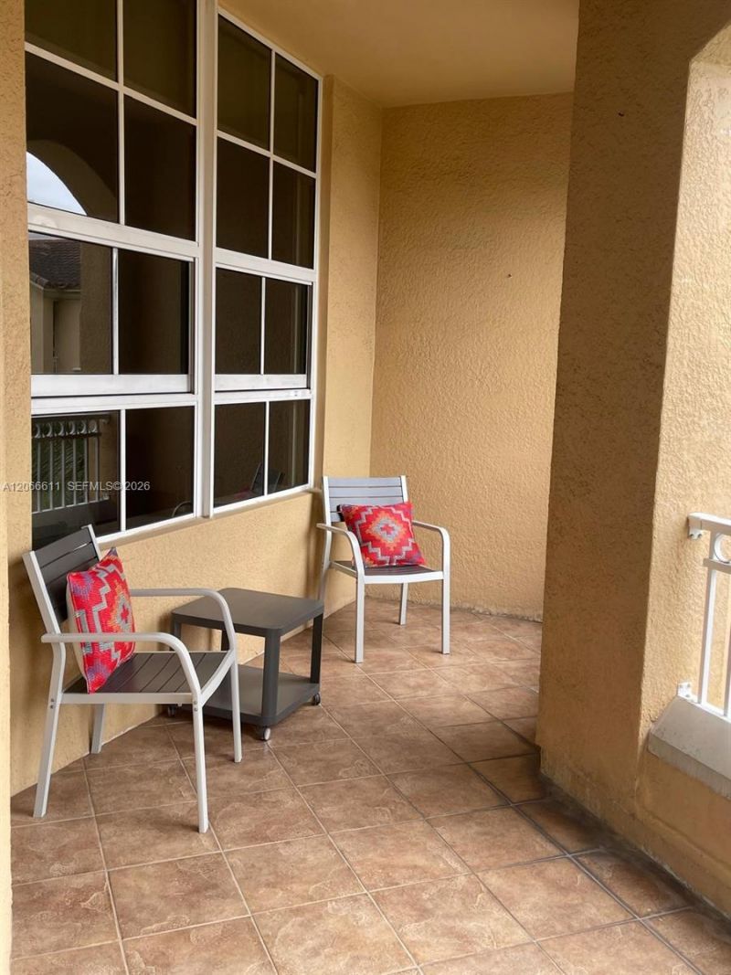3001 NE 185th St , Unit 612, Aventura, FL 33180 Photo