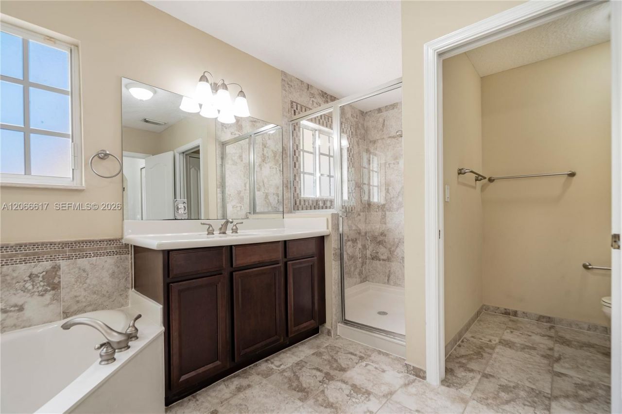 27621 SW 139th Pl, Homestead, FL 33032 Photo