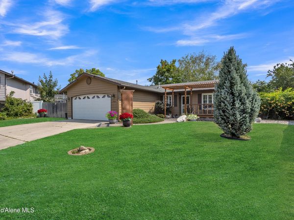 1704 N Trellis CT, Post Falls, ID 83854