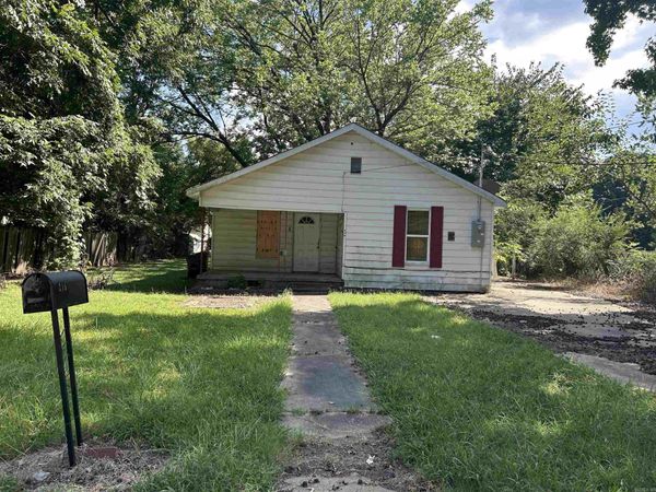 215 Spruce, Jonesboro, AR 72401