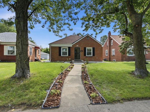 2903 Wabash Avenue , Gary, IN 46404
