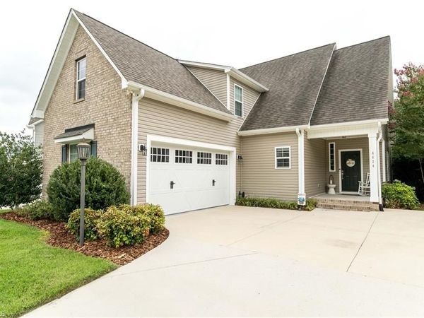 6624 Springfield Village Lane, Clemmons, NC 27012