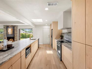 1516 Oak Vista Drive, Dallas, TX 75232