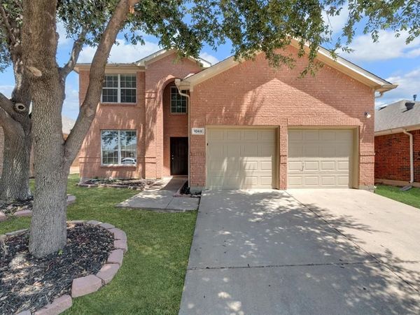 1068 Westbrook Court, Grand Prairie, TX 75052