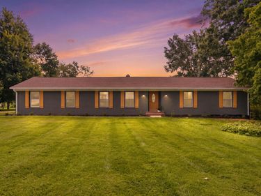 111 Pebble Beach Drive, Georgetown, KY 40324