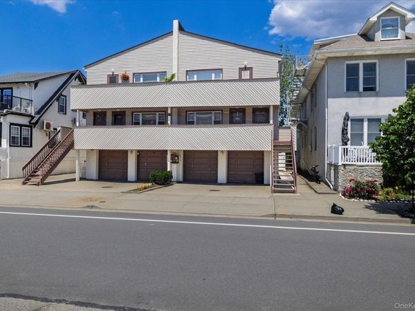 537 E Broadway , Unit 201, Long Beach, NY 11561