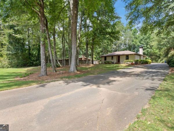 851 Eva Kennedy Road, Suwanee, GA 30024