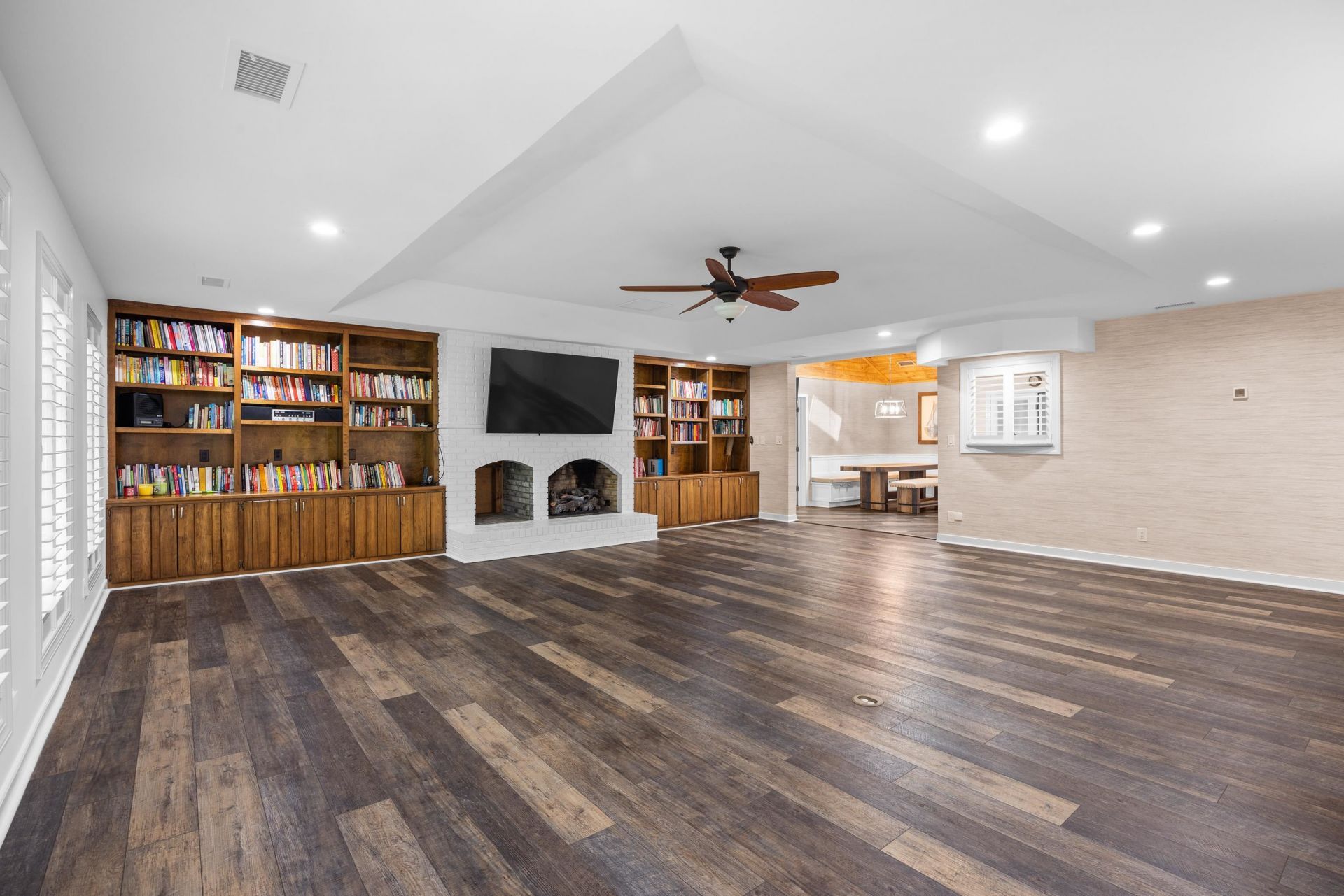3379 Collins Creek Dr. Photo 6