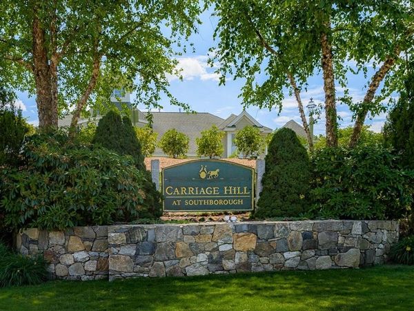 69 Carriage Hill Circle, Unit 69, Southborough, MA 01772