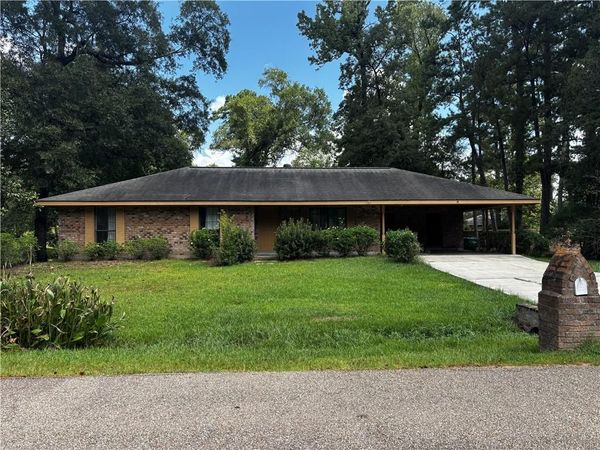 26 SILMAN Avenue, Hammond, LA 70401