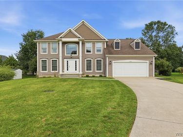8304 Silver Fox Court, Buffalo, NY 14221