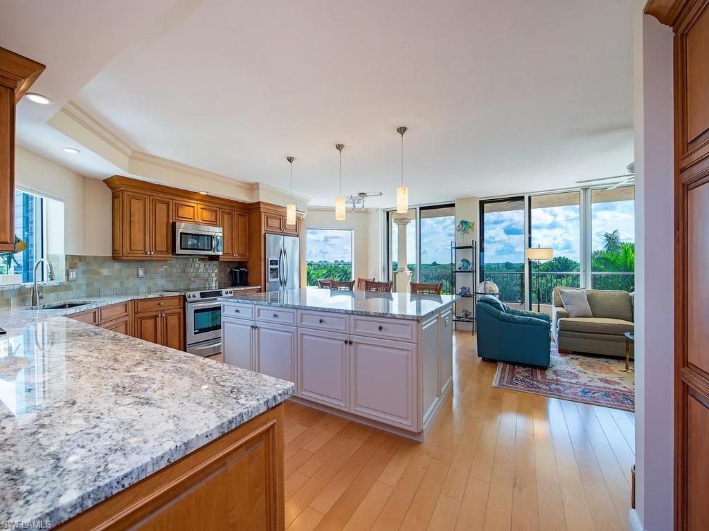 7425 Pelican Bay Blvd, Unit 506, Naples, FL 34108 Photo