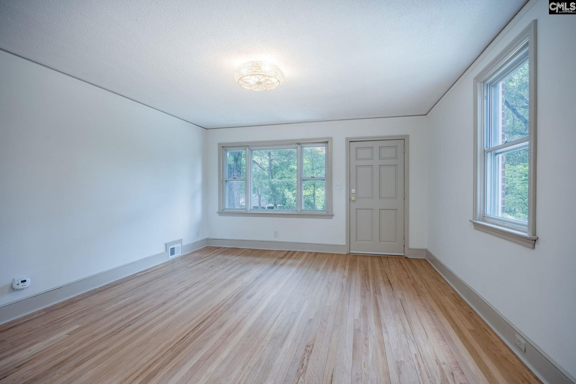 2012 Elm Abode Terrace Photo 7