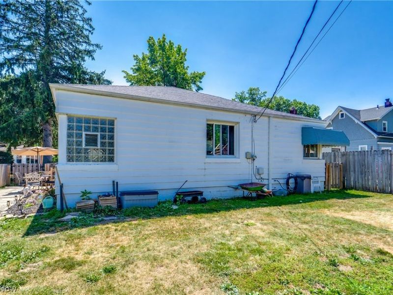 4315 Lucille Avenue, South Euclid, OH 44121 Photo 32