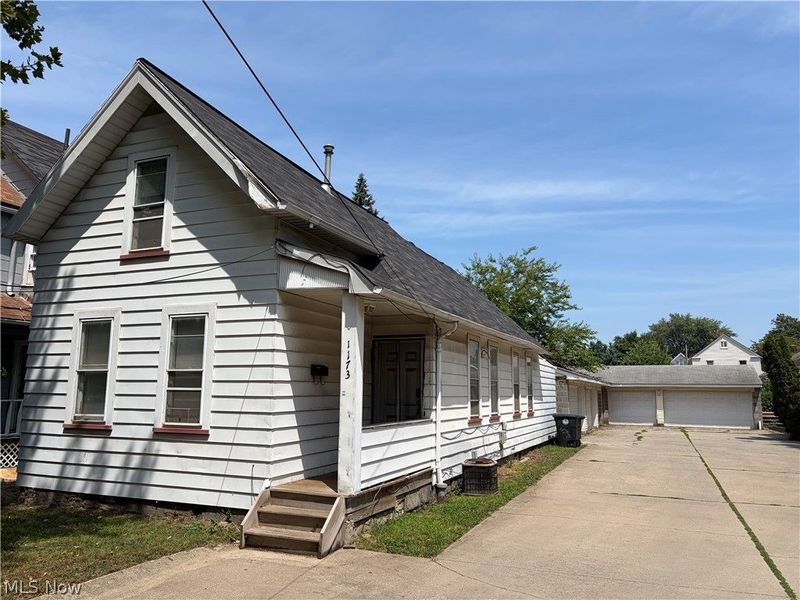 1177 E 60 Street, Cleveland, OH 44103 Photo 13