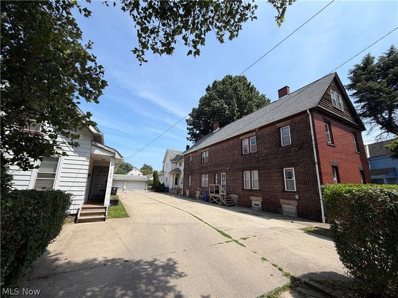 1177 E 60 Street, Cleveland, OH 44103 Photo 24