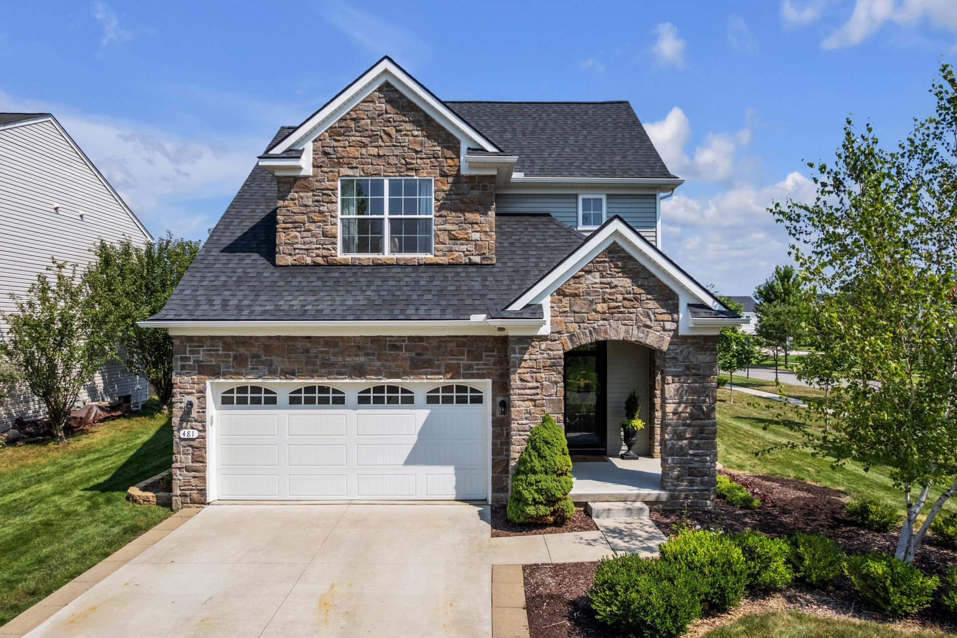 481 Hickory Bluff Lane, Chelsea, MI 48118 Main Photo