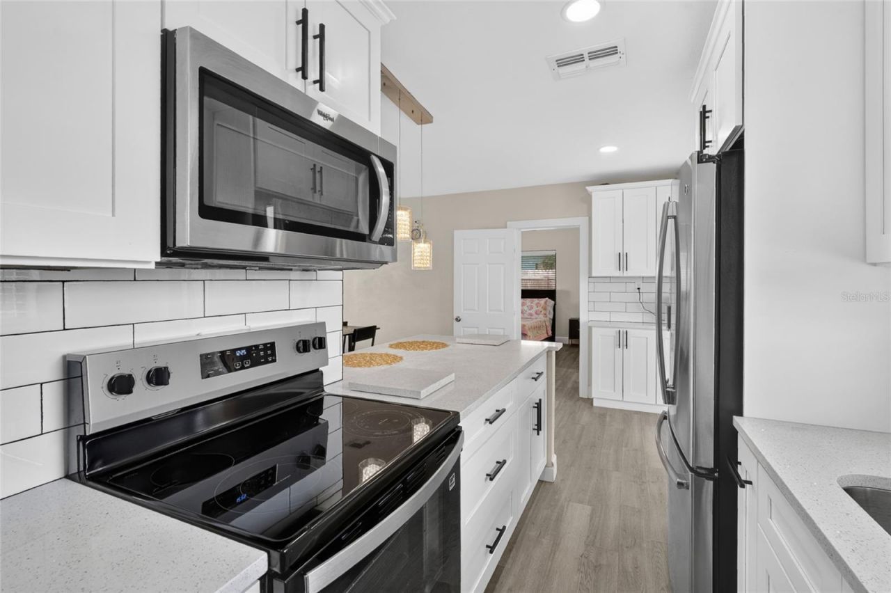 2003 Princeton Avenue, Bradenton, FL 34207 Photo