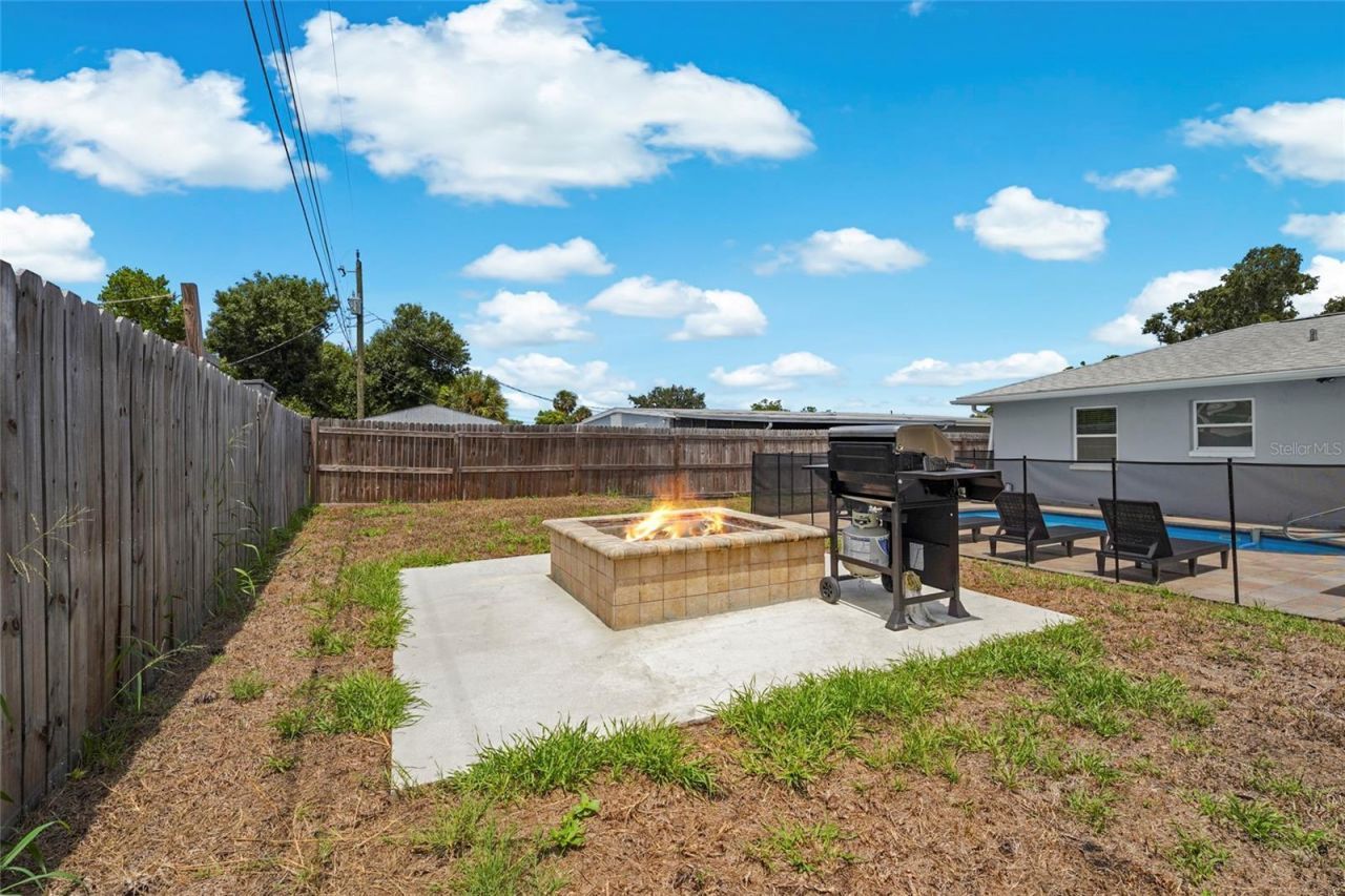 2003 Princeton Avenue, Bradenton, FL 34207 Photo